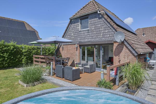 Modern vakantiehuis met hottub aan het Grevelingenmeer in Herkingen - thumbnail 1