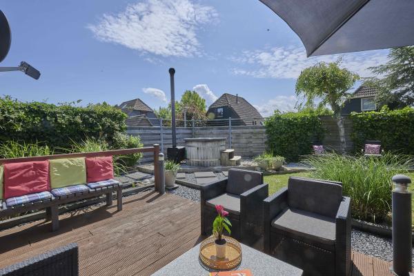 Modern vakantiehuis met hottub aan het Grevelingenmeer in Herkingen - thumbnail 3