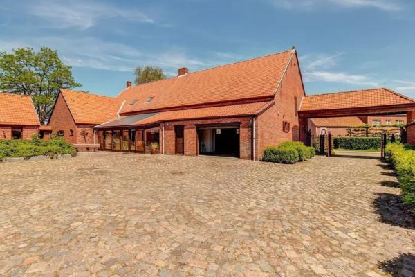 Vrijstaand luxe vakantiehuis in Merksplas voor 12 personen - thumbnail 1