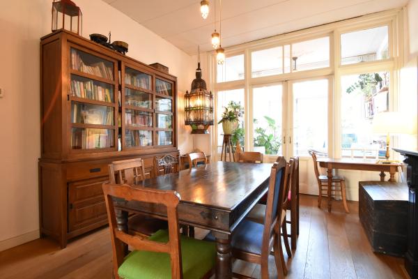 Authentieke stadswoning in hartje Den Haag, 100m van centrum - thumbnail 3