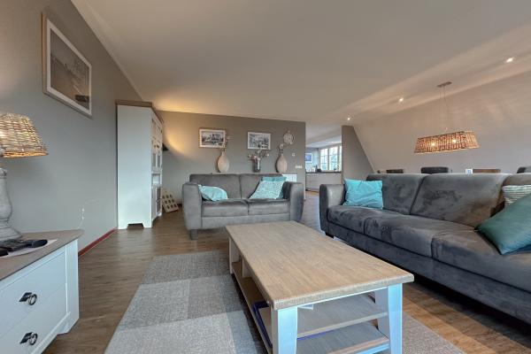 Op 750 m van het strand: ruim luxe appartement in centrum Westerland - thumbnail 3
