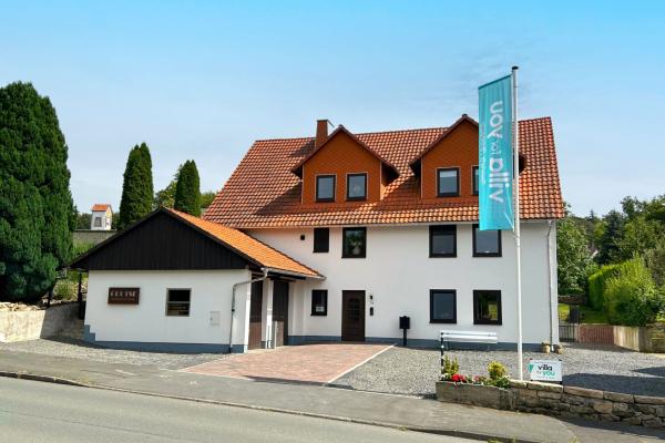 Ruime groepswoning voor 17 personen in Altenstadt-Naumburg met grote tuin - thumbnail 1