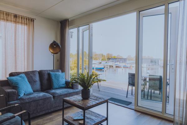 Waterparel aan het Uitgeestermeer: vakantiehuis voor 6 personen - thumbnail 4