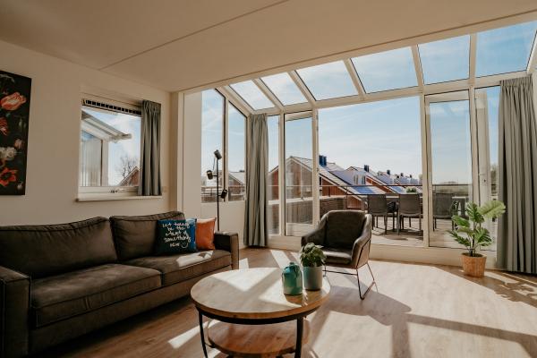 Appartement met dakterras en panoramisch uitzicht op het Uitgeestermeer - thumbnail 6