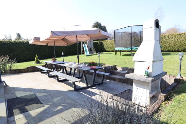 Moderne groepswoning voor 14 personen met sauna en speelruimte in Houffalize - thumbnail 5