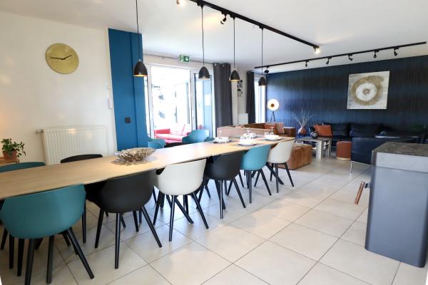 Moderne groepswoning voor 14 personen met sauna en speelruimte in Houffalize - thumbnail 3
