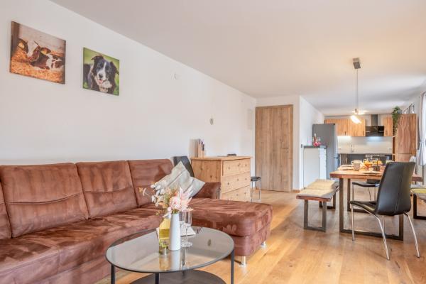 Ruim appartement voor 15 personen op werkende boerderij, vlakbij de skilift - thumbnail 6