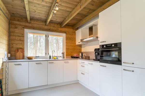 Knus houten vakantiehuis aan bosrand in Soesterberg voor 6 personen - thumbnail 6