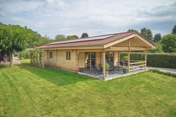 Sfeervol Finse woning met panoramisch uitzicht in Limburgse natuur - thumbnail 2
