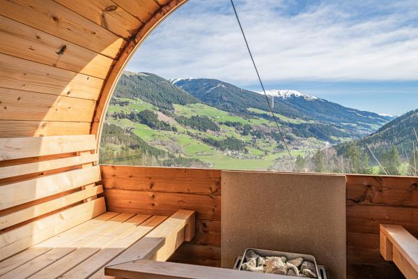 Authentiek berghuis voor 35 personen met sauna en watervalzicht in Krimml - thumbnail 6