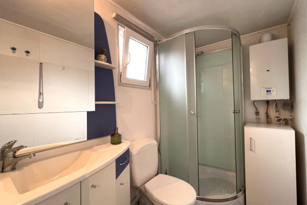 In het centrum van Geel: Vrijstaand chalet aan het water voor 2 personen - thumbnail 6