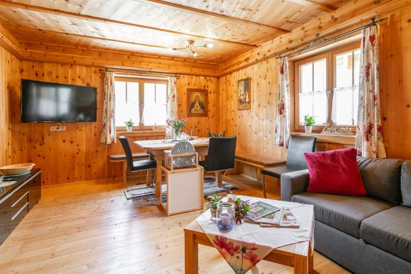Vrijstaand chalet op de Kolsassberg met uitzicht op het Karwendelgebergte - thumbnail 6