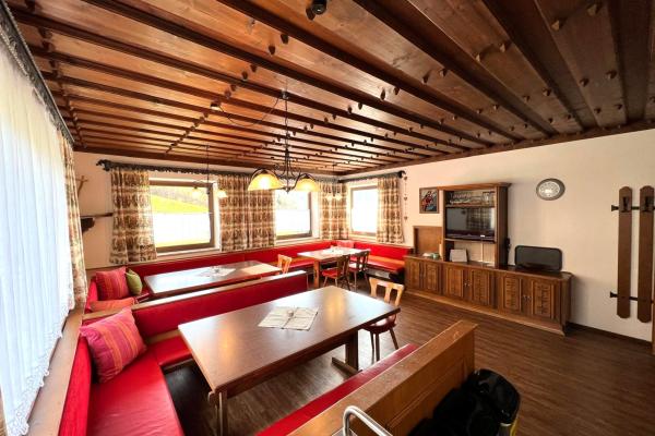 Vrijstaand vakantiehuis voor 16 personen op 200m van de piste in Saalbach-Hinterglemm - thumbnail 4