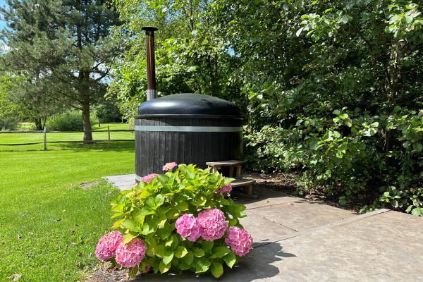 Vrijstaande villa met hottub en panoramisch uitzicht over natuurgebied - thumbnail 3