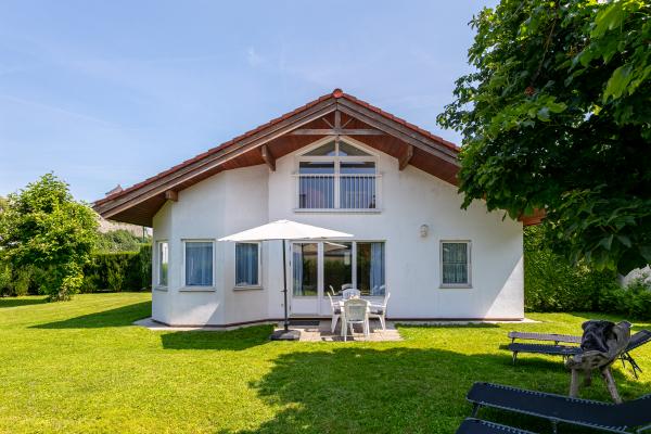 Vrijstaand huis in Kufstein met tuin, 150m van de skilift - thumbnail 1
