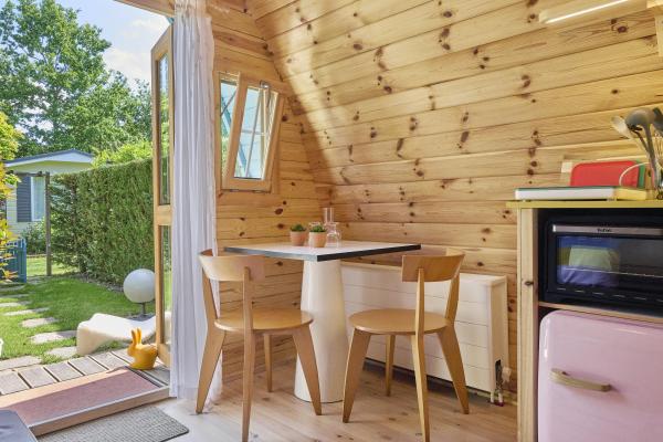 Sfeervol Tiny House in Goedereede, 5 km van het Noordzeestrand - thumbnail 4