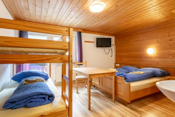 Ruime groepswoning voor 20 personen op 100m van de skilift in Längenfeld - thumbnail 6