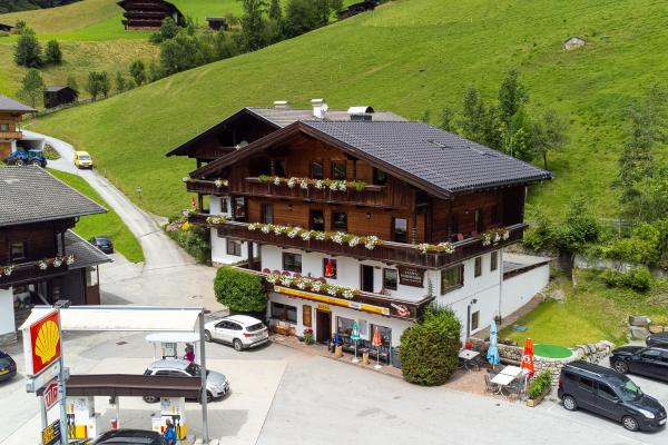 Ruime groepsaccommodatie voor 22 personen direct aan de skilift in Alpbach - thumbnail 1