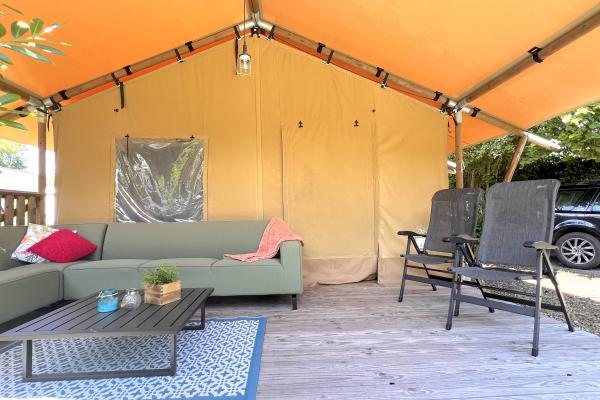 Luxe safaritent met hottub voor 6 personen op de Veluwe - thumbnail 3