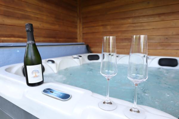 Luxe vakantiehuis in Heyd met hottub, sauna en pooltafel - thumbnail 2