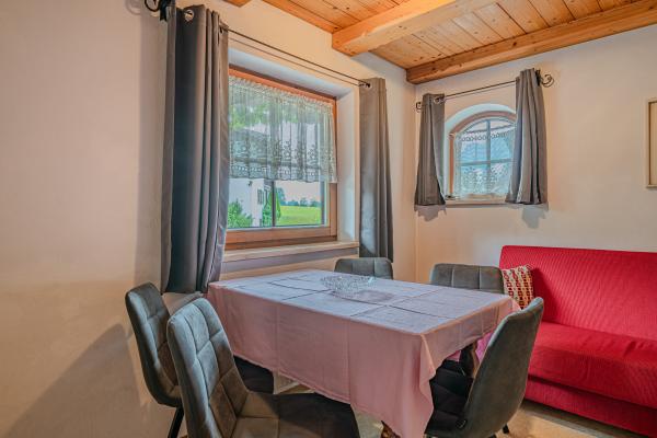 Appartement direct aan de piste in Sankt Johann met terras - thumbnail 5