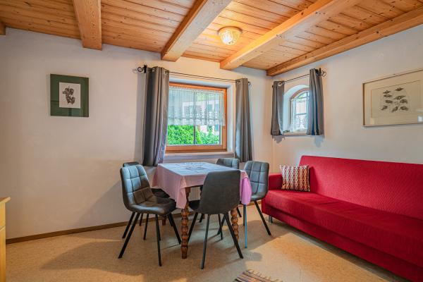 Appartement direct aan de piste in Sankt Johann met terras - thumbnail 1