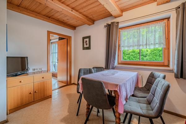 Chalet direct aan de piste in Sankt Johann – 8 personen, 105 m² - thumbnail 3