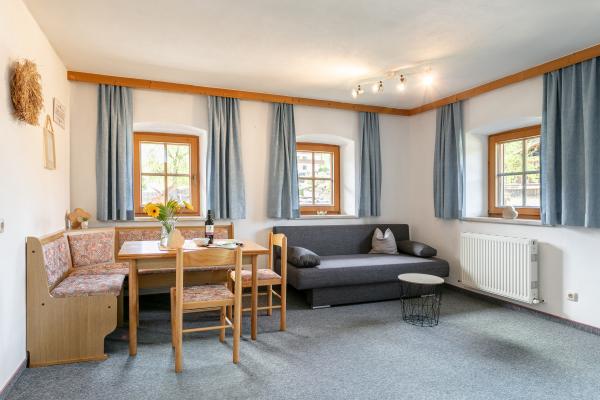 Authentiek boerderij-appartement voor 8 personen, 80 meter van de skibus - thumbnail 4