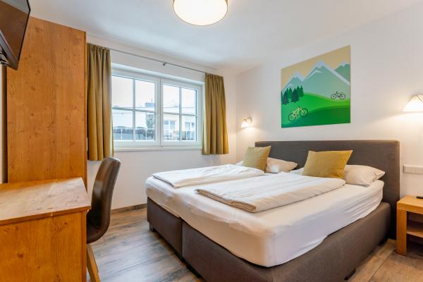 Aan de piste: Ruim appartement voor 6 personen in centrum Piesendorf - thumbnail 2
