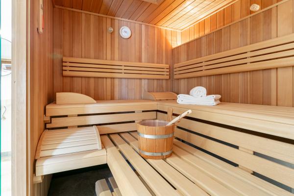 Twee aangrenzende groepshuizen voor 34 personen met sauna in Kirchberg - thumbnail 5