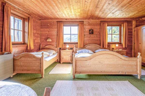 Idyllisch boerderijappartement aan de bosrand in Brixen im Thale - thumbnail 6