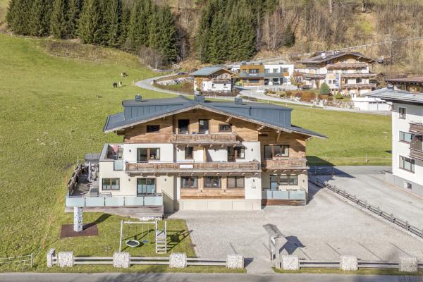 Penthouse met sauna aan de piste in Saalbach – 11 personen - thumbnail 1