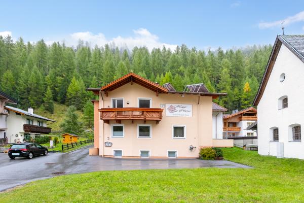 Knus appartement op 70 meter van de piste in Obergurgl - thumbnail 1