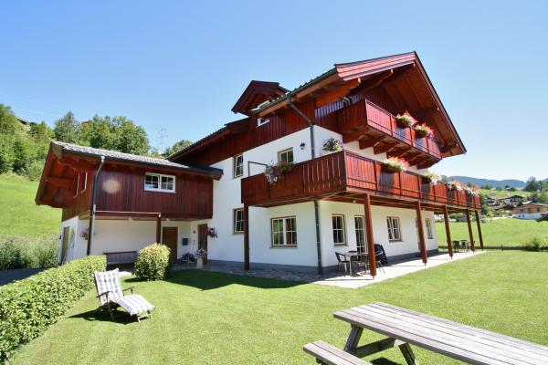Stijlvol appartement aan de piste met panoramisch uitzicht in Maria Alm - thumbnail 1