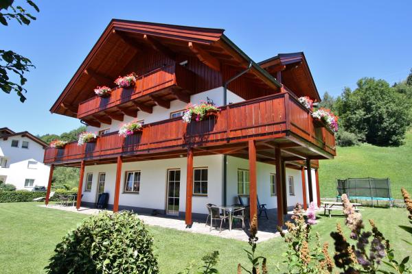 Stijlvol appartement aan de piste met panoramisch uitzicht in Maria Alm - thumbnail 1