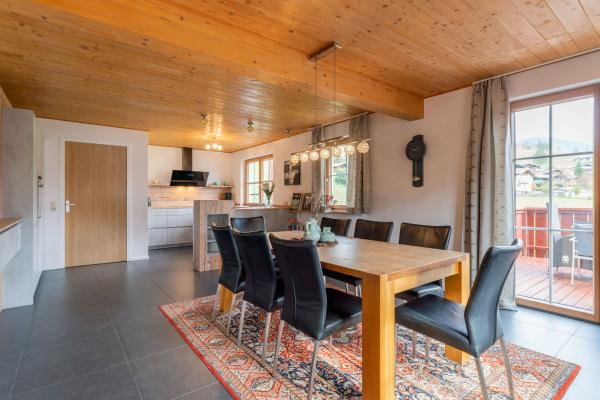 Stijlvol appartement aan de piste met panoramisch uitzicht in Maria Alm - thumbnail 3