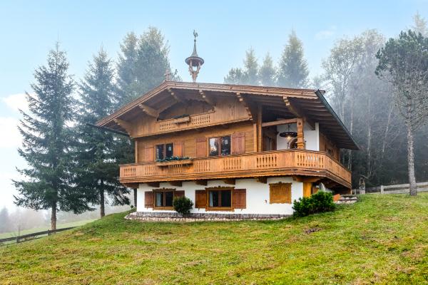 Afgelegen vakantiehuis in de bergen van Wildschönau voor 6 personen - thumbnail 1