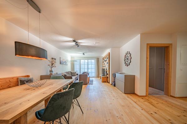 Piste-appartement met privésauna in Mittersill, 160m van de lift - thumbnail 1