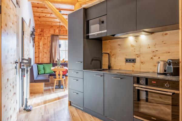 Exclusief appartement met sauna en hot tub, direct aan de piste in Weißpriach - thumbnail 3