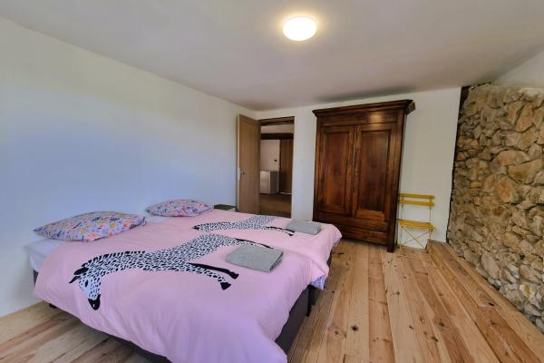 Vrijstaand vakantiehuis met privé zwembad in bosrijk Herault, 10 personen - thumbnail 5