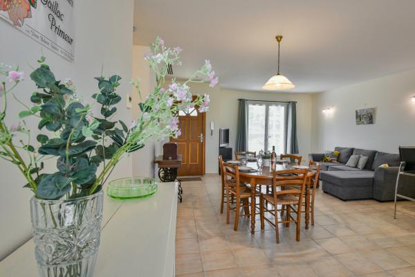 Centraal gelegen villa met privézwembad in Aigues-Vives - thumbnail 4