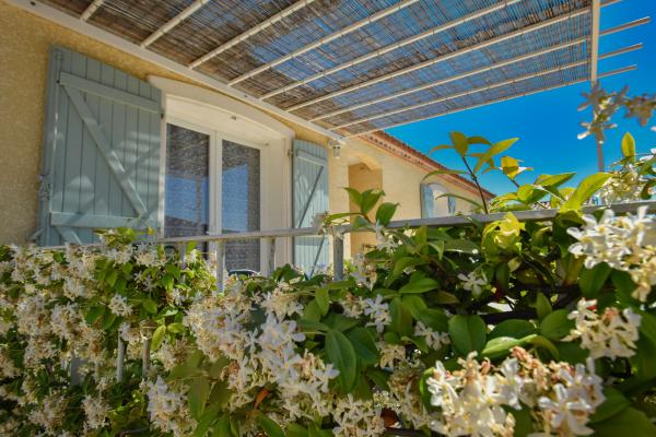 Centraal gelegen villa met privézwembad in Aigues-Vives - thumbnail 3