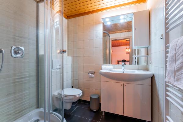 Centraal gelegen ruim appartement in Viehhofen voor 18 personen - thumbnail 5