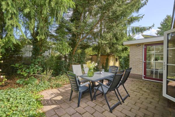 Vrijstaande villa aan bosrand op Veluws vakantiepark voor 8 personen - thumbnail 5