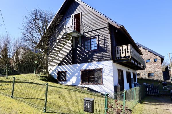 Vrijstaand vakantiehuis in Fraiture voor 15 personen met sauna - thumbnail 1
