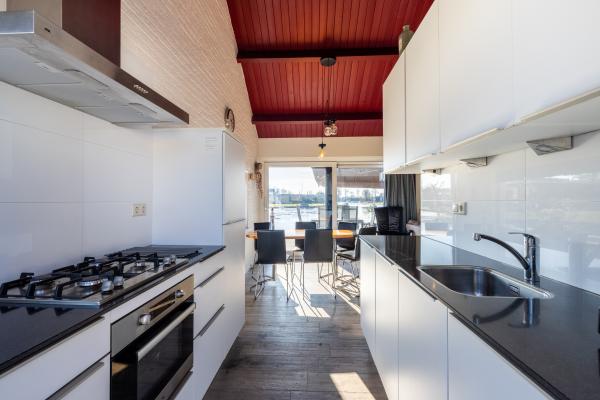 Wellness vakantiehuis aan het water in Boornzwaag voor 8 personen - thumbnail 6