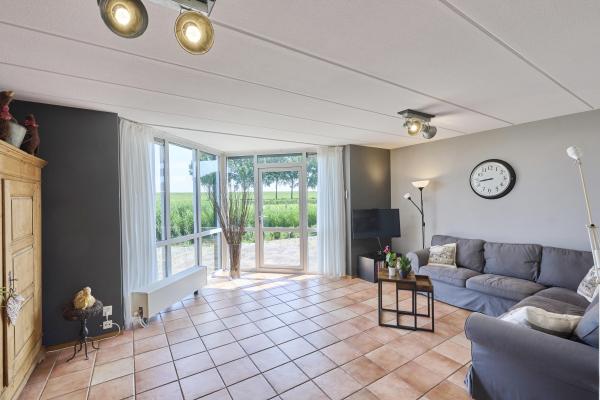 Sfeervol vrijstaand huis met veranda, 2 badkamers en uitzicht over de polder - thumbnail 4