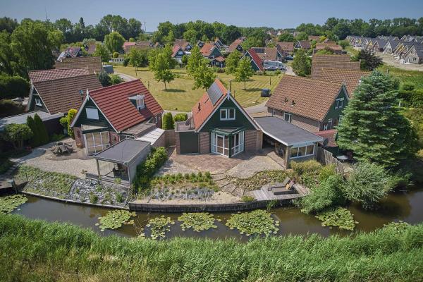 Sfeervol vrijstaand huis met veranda, 2 badkamers en uitzicht over de polder - thumbnail 2