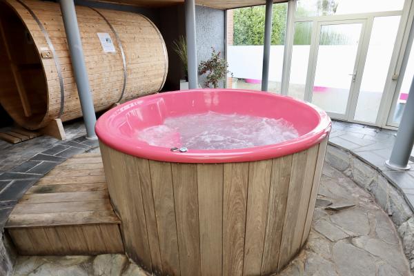 Groots vakantiehuis voor 19 personen met privézwembad en bubbelbad in Trooz - thumbnail 3