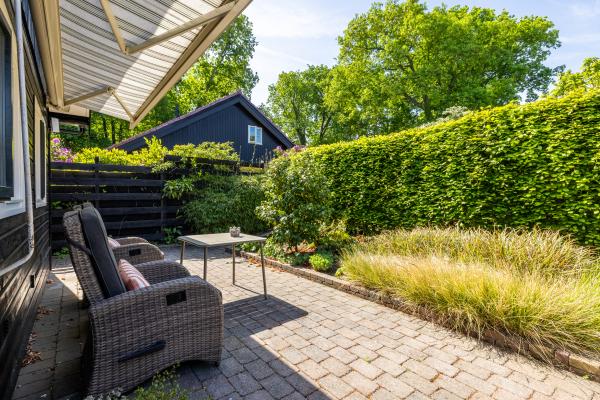Sfeervol chalet aan de rand van de Schoorlse Duinen in Groet - thumbnail 2